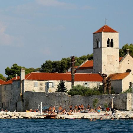 Spacious Room Near Beach W Private Bathroom Trogir Exterior photo