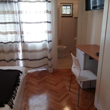 Spacious Room Near Beach W Private Bathroom Trogir Exterior photo