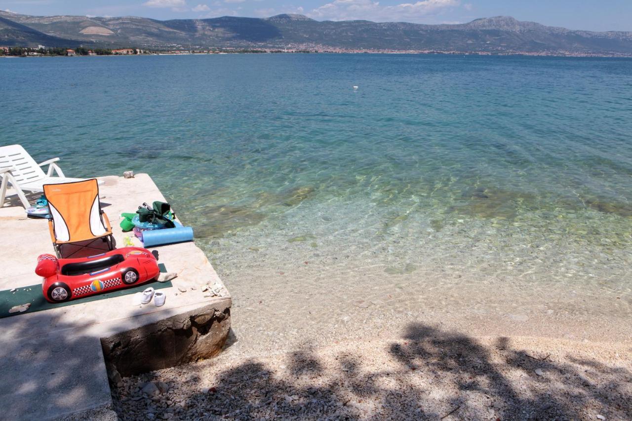 Spacious Room Near Beach W Private Bathroom Trogir Exterior photo